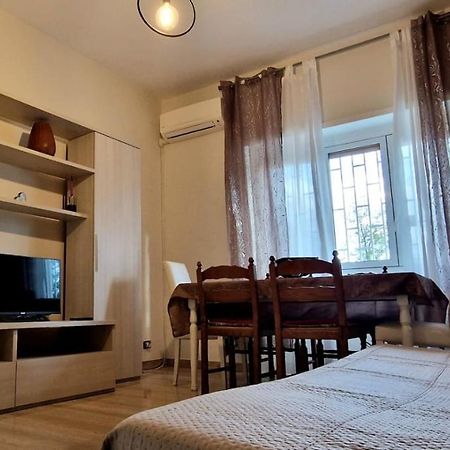 Holiday Home Telese Roma Luaran gambar