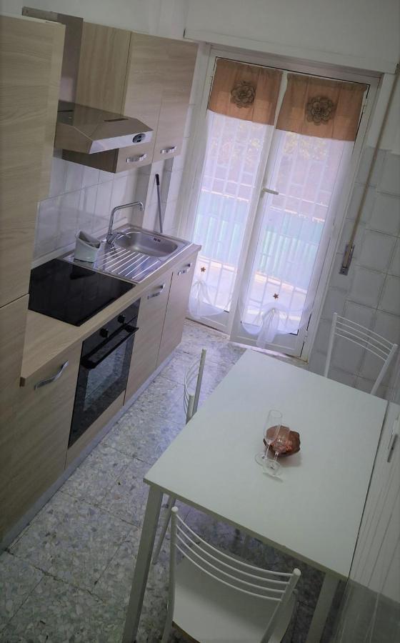 Holiday Home Telese Roma Luaran gambar